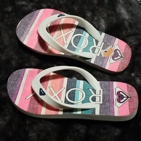 Girls Roxy Sandals - Picture 2 of 5